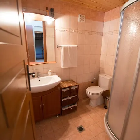 Mansion Kalypso בית נופש האלקי